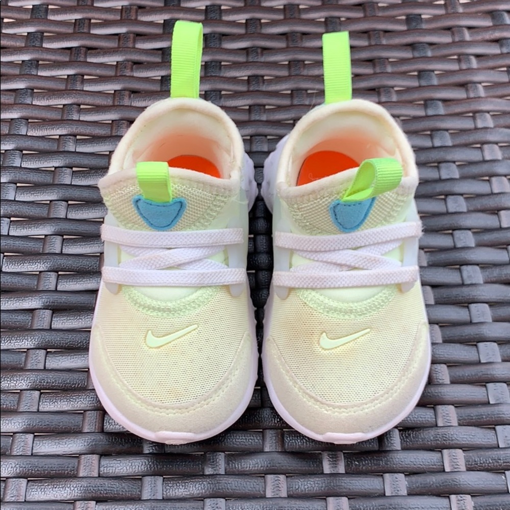 SOLD Nike RT Presto toddler shoes